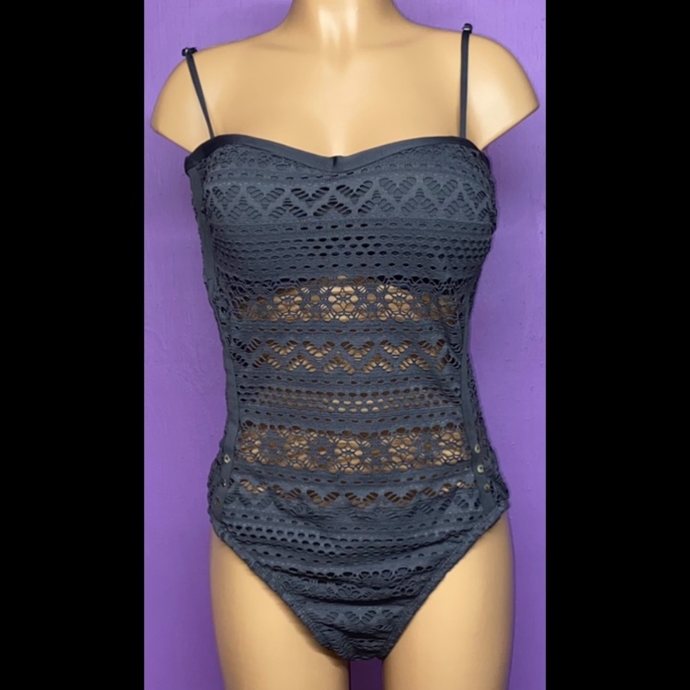 Lookbook Store Women's Swimsuit size 14